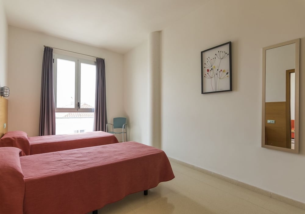 Basic Double Room, Private Bathroom photo 3