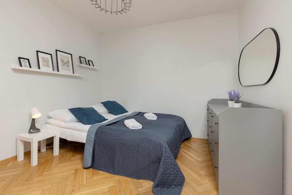 Apartment, 2 Bedrooms, Balcony