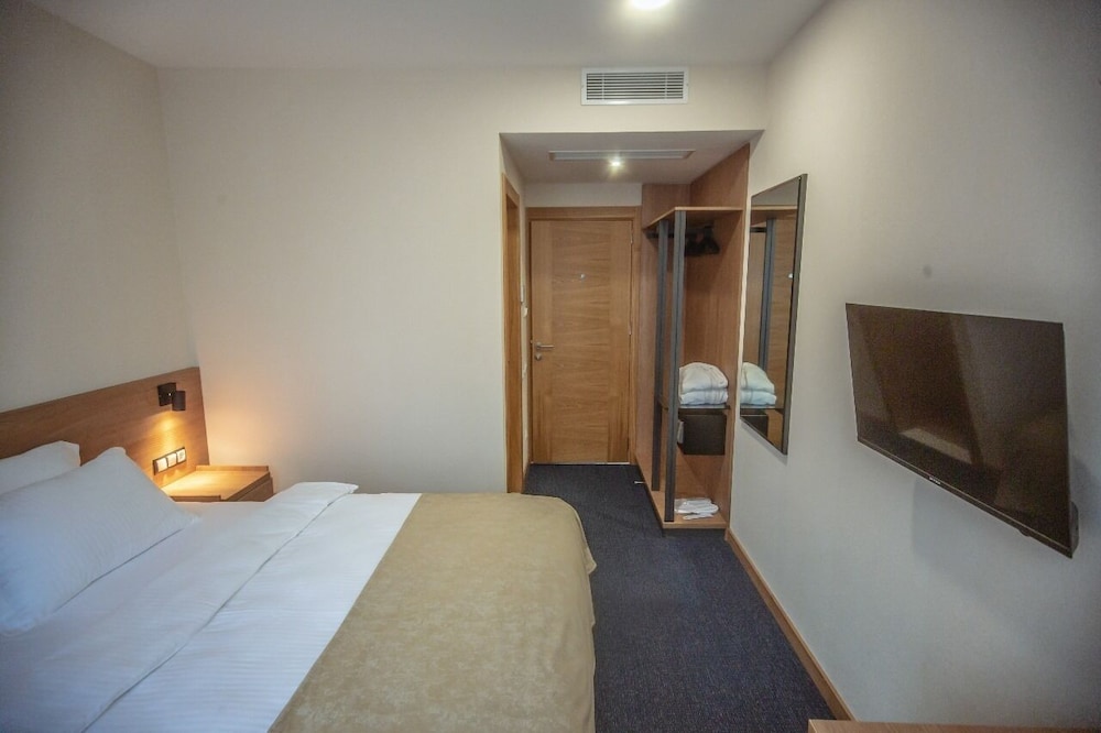 Standard Double Room photo 3