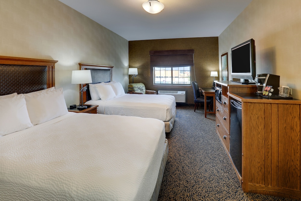 Deluxe Room, 2 Queen Beds, Non Smoking - Photo 1