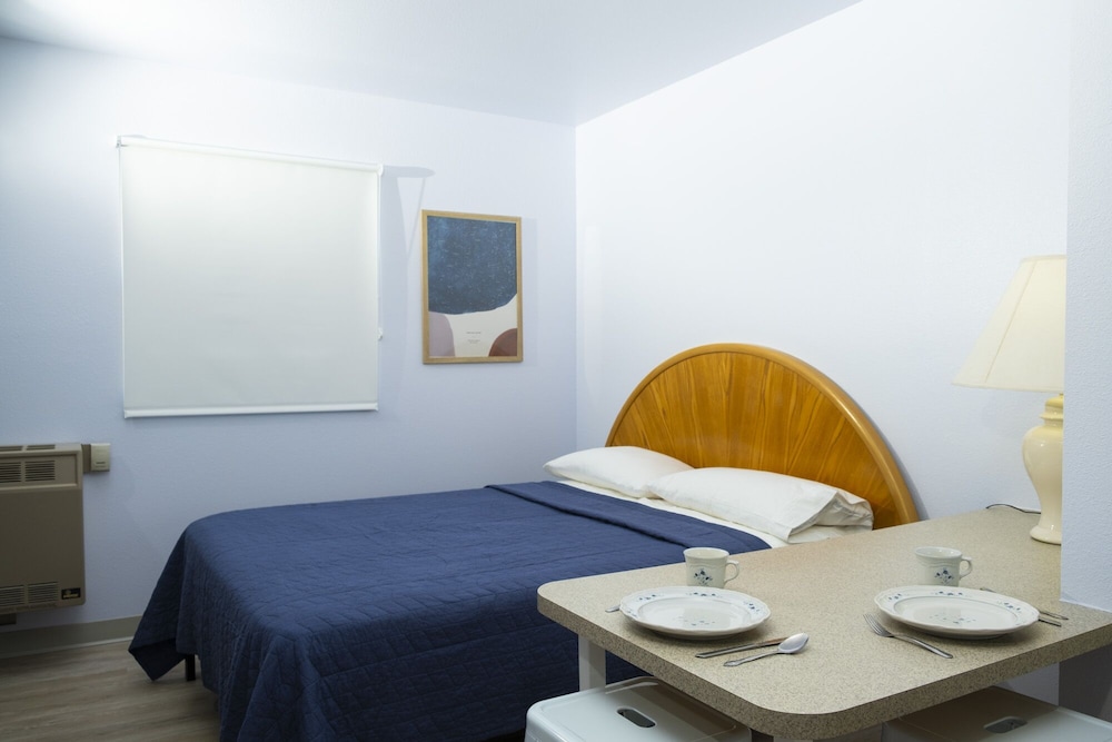 Superior Studio Suite, 2 Queen Beds, Kitchen, No Pets Allowed photo 3