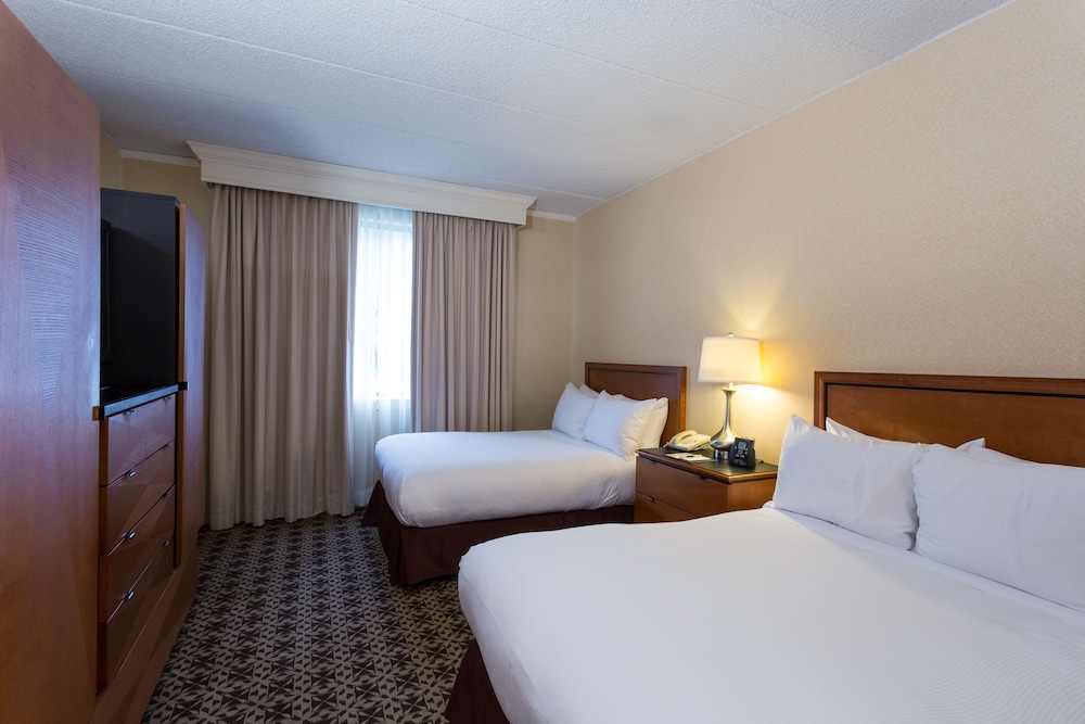 Suite, 2 Double Beds, Non Smoking - Photo 1