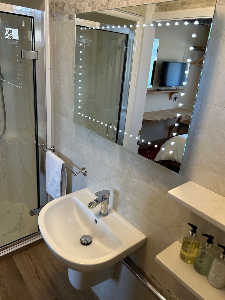 Deluxe Double Room - Photo 6