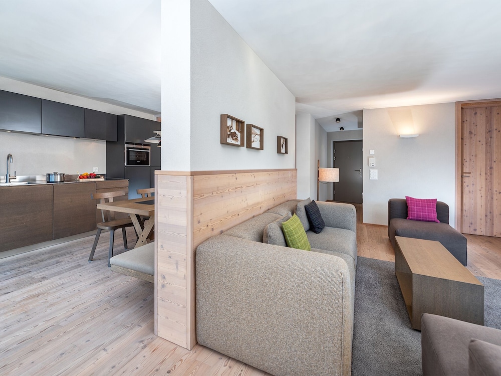 Deluxe Apartment, Accessible, Private Bathroom (Family) photo 2