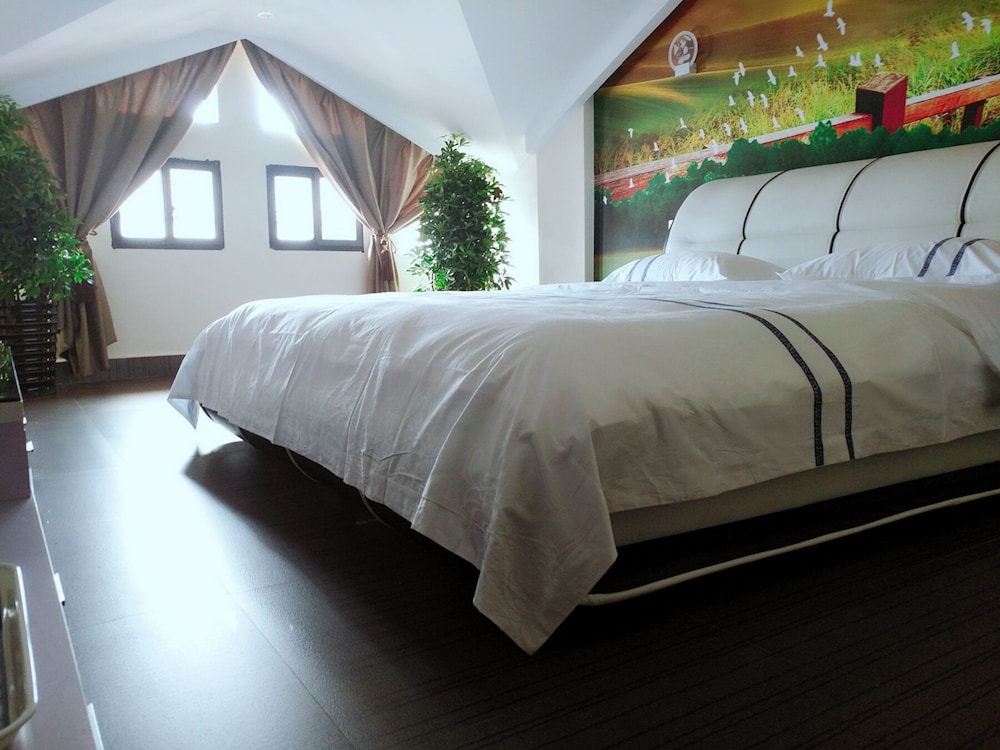 Deluxe Double Room photo 2
