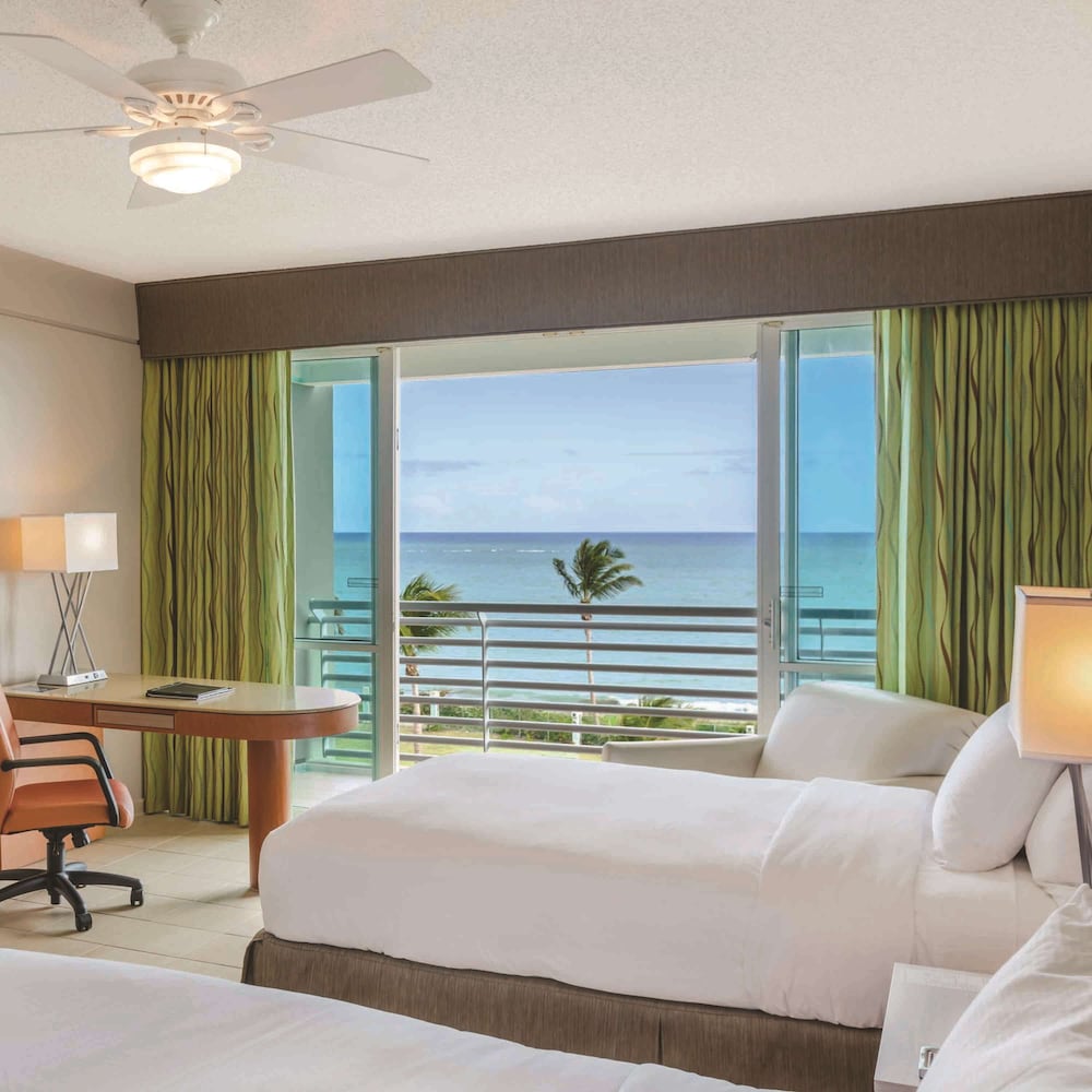 Oceanview Balcony Deluxe Room with 2 Double Beds - Photo 5