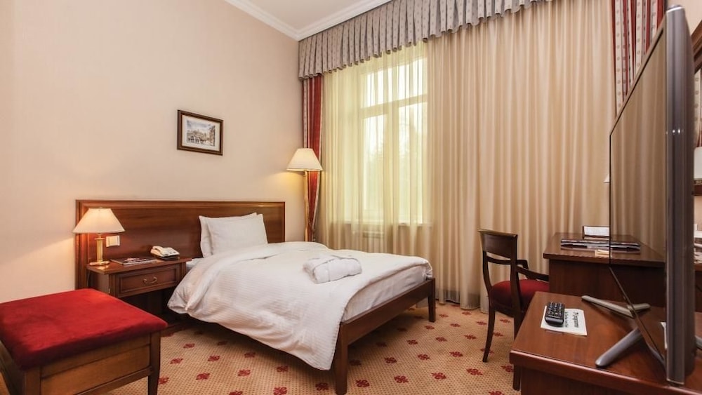 Luxury Suite photo 3