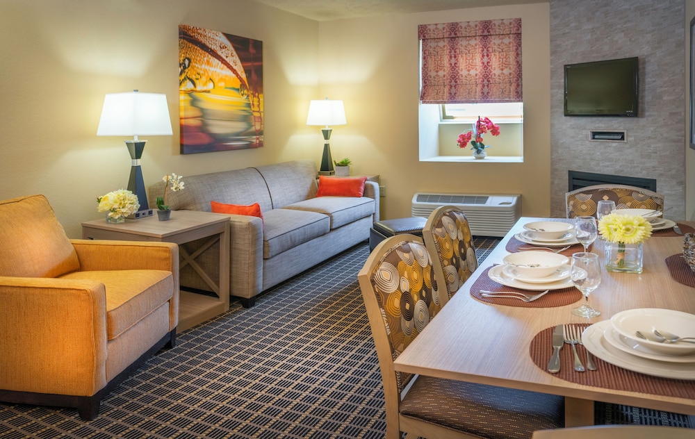 Family Suite, 1 Bedroom, Kitchen photo 3