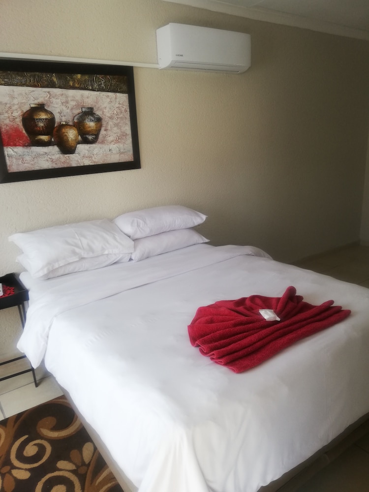 Double Room, Non Smoking photo 3