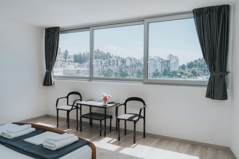 Family Apartment photo 2