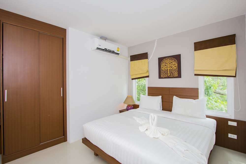 2 Bedrooms
