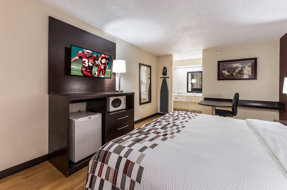 Superior Room, 1 King Bed, Non Smoking photo 2