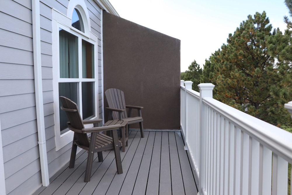 Standard Room, Golf View - Photo 2