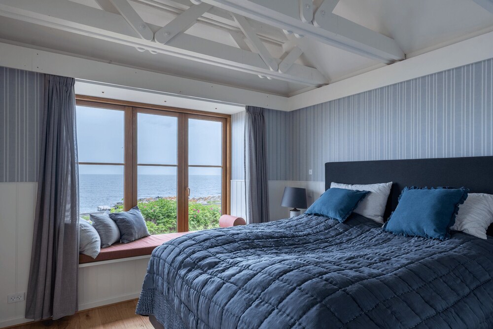 Signature Suite, Terrace, Ocean View photo 2