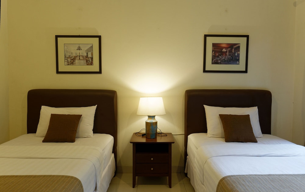 5 Bedrooms Anandita Residence photo 3