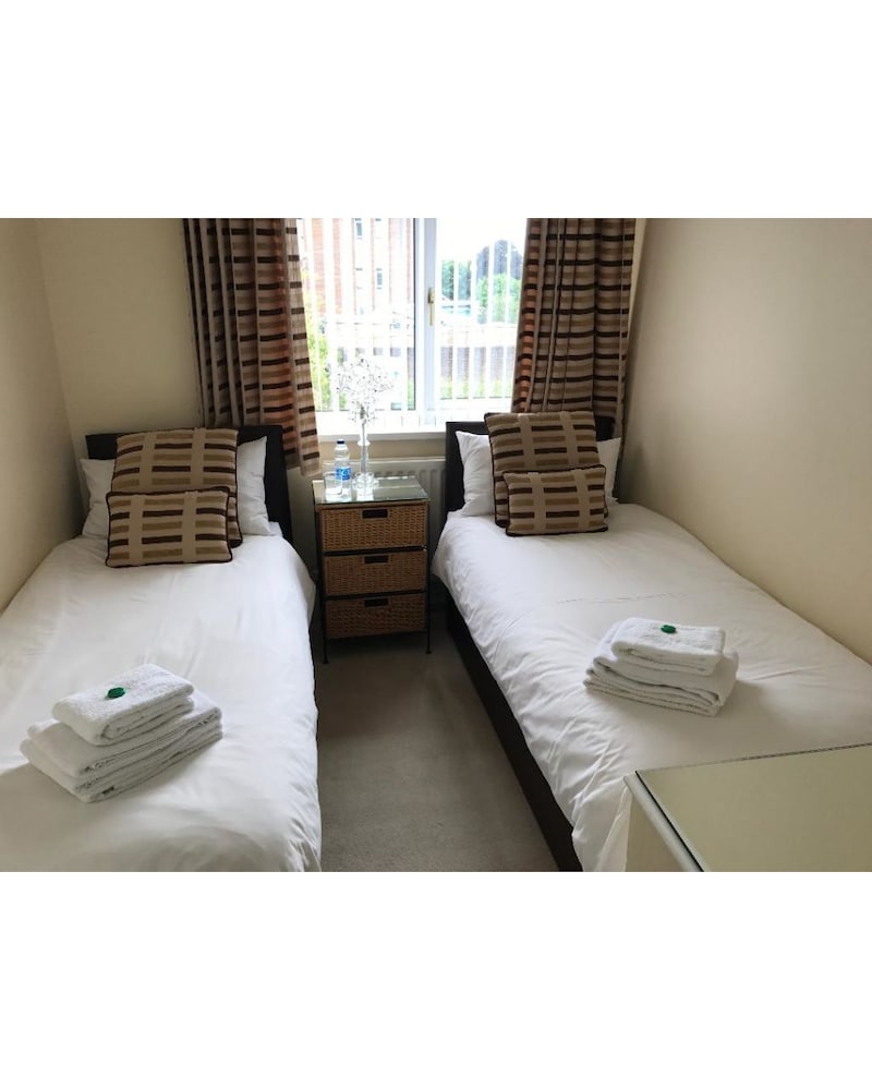 Twin Room, Private Bathroom (Compact Room) photo 1