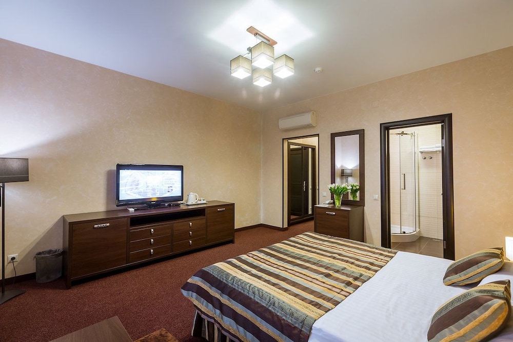 Comfort Double or Twin Room, Balcony photo 3