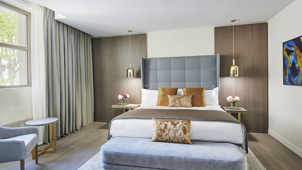 Suite, 1 King Bed (Prestige) - Photo 3
