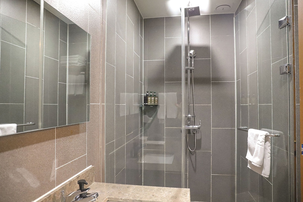 Junior Corner Suite ( Panorama Ocean View) photo 2