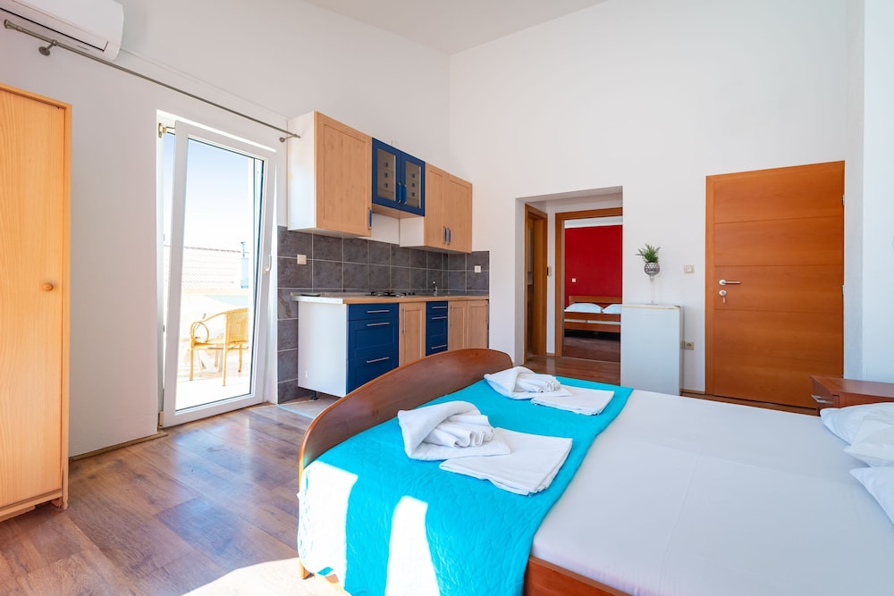 Apartment, 1 Bedroom, Balcony, Garden View