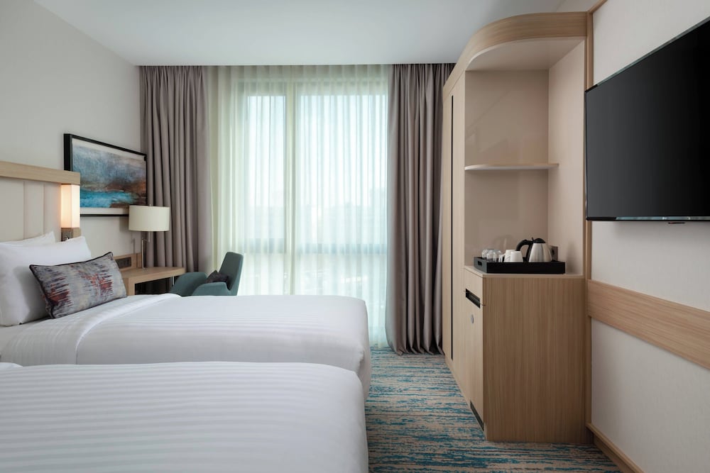 Standard Room, 2 Twin Beds, City View - Photo 1