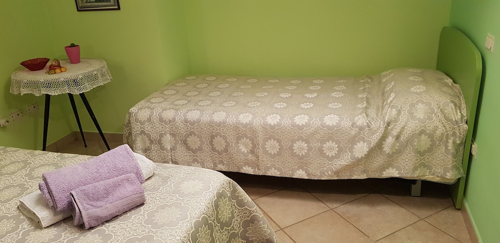 Double Room (Private External Bathroom) photo 3