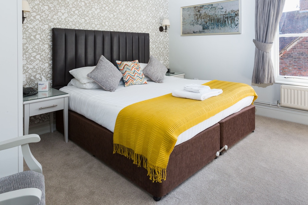 Superior Double or Twin Room - Photo 11