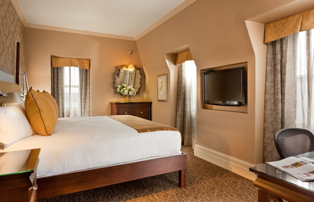 Classic Room, 1 King Bed