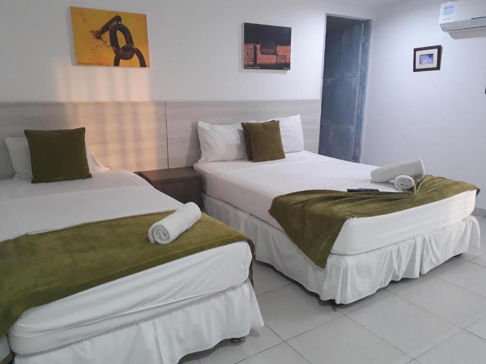 Deluxe Double Room, Multiple Beds photo 1