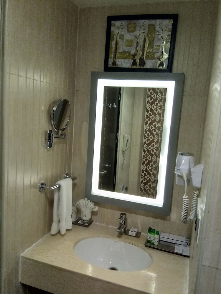Executive Suite Executive Suite