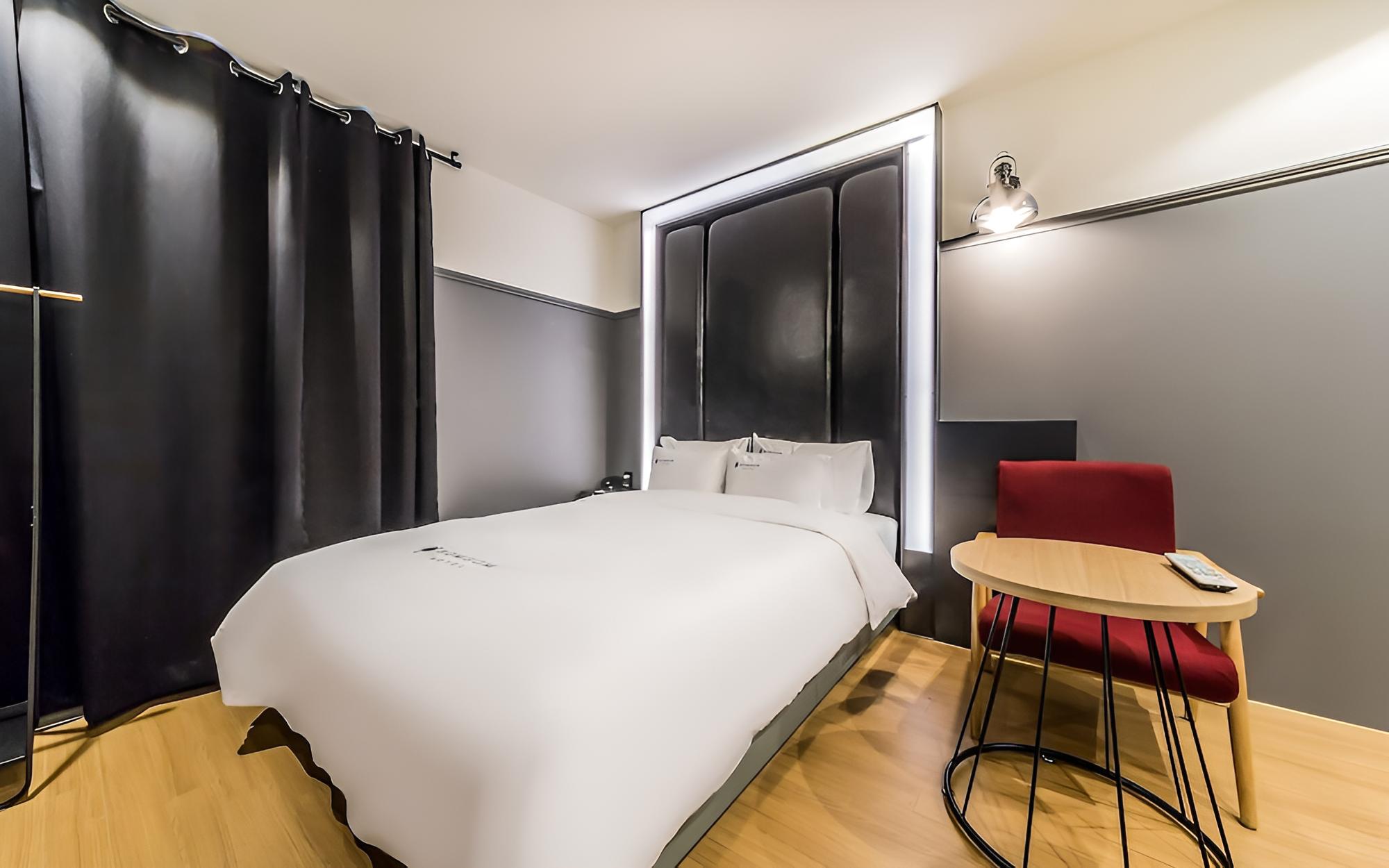 Room (Deluxe room) - Photo 6