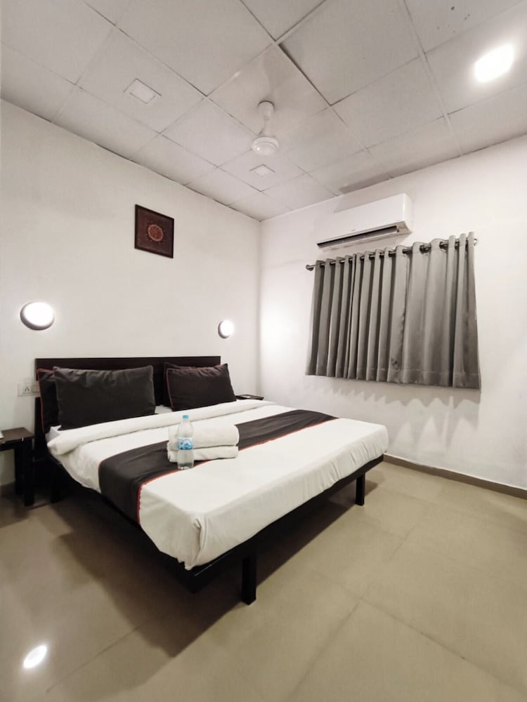 Classic Room - Photo 5