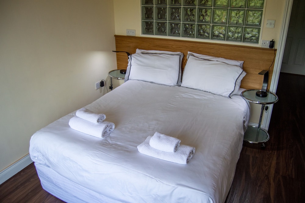 Deluxe Quadruple Room, Ensuite, River View photo 2