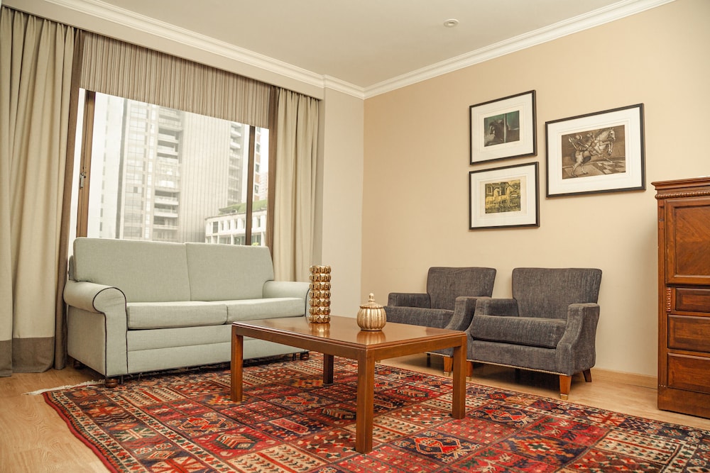 Suite, 1 Bedroom - Photo 5