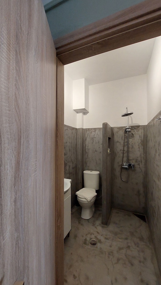 One Bedroom Apartment for 5 photo 3