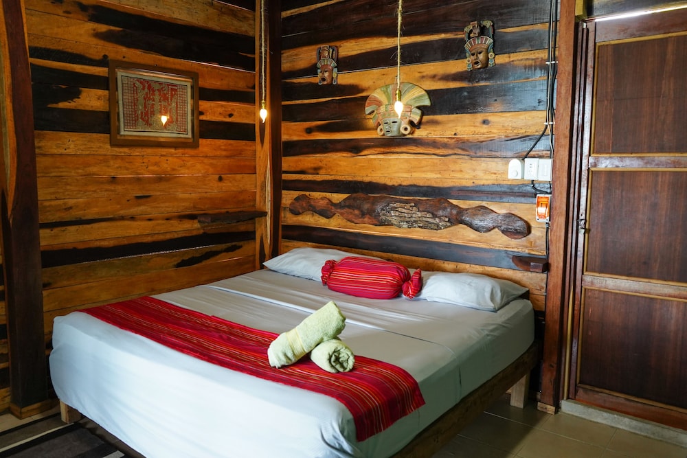 Classic Cabin (Lagoon)
