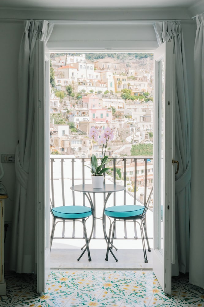 Superior Double or Twin Room, Balcony, Sea View - Photo 11