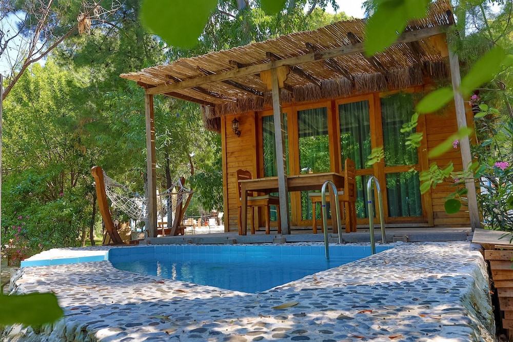 Family Bungalow, Private Pool, Courtyard View