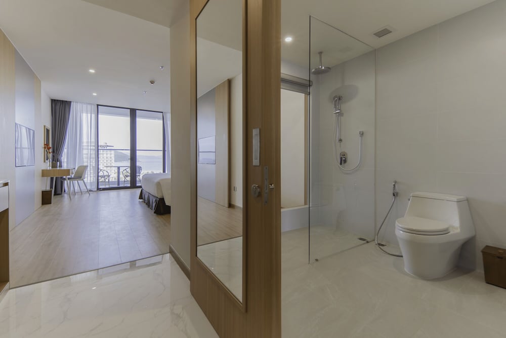 Deluxe Double Room, Ocean View - Photo 4