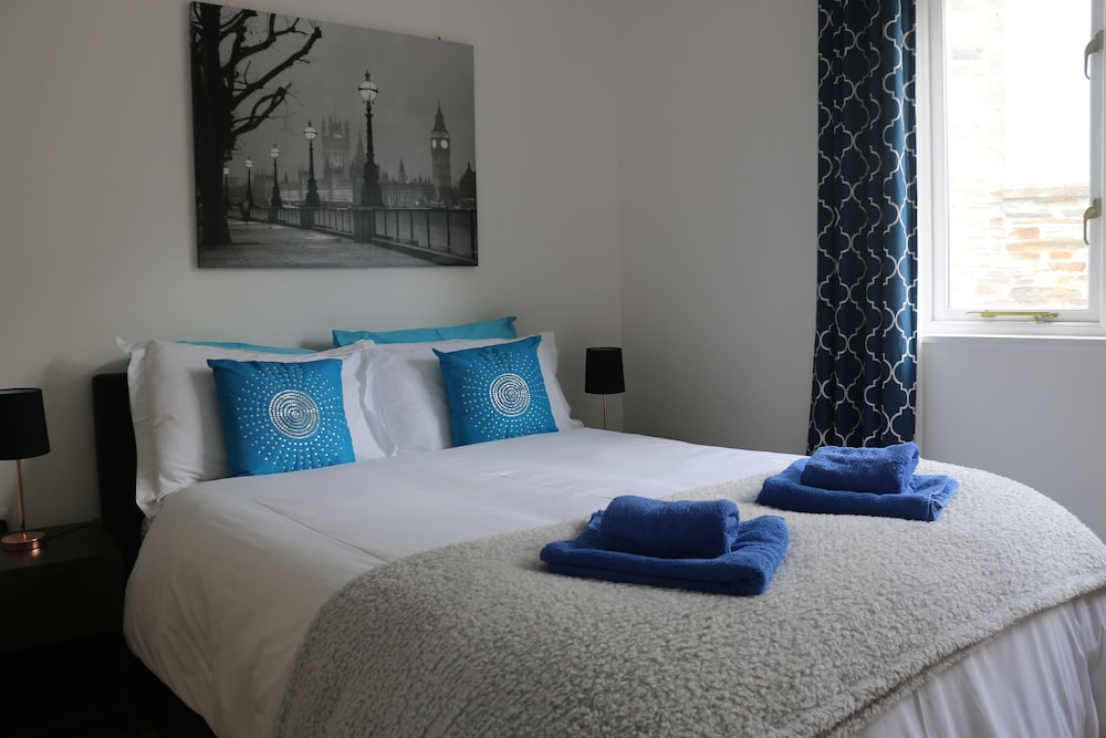 Superior Cottage, 2 Bedrooms, Kitchen, Ground Floor photo 3