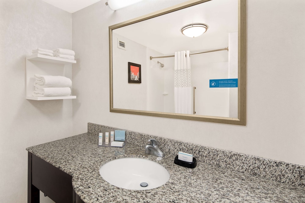 Suite, 1 King Bed, Non Smoking - Photo 1