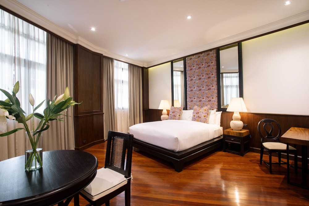 Grand Suite, 1 King Bed, Non Smoking - Photo 16
