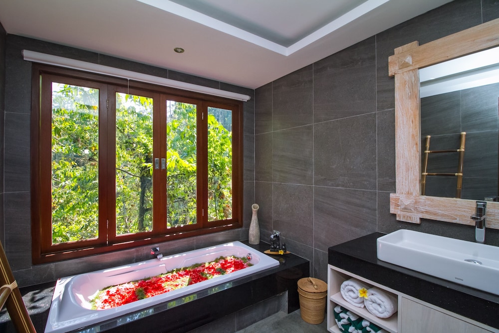 One Bedroom Villa with Valley View - Photo 4