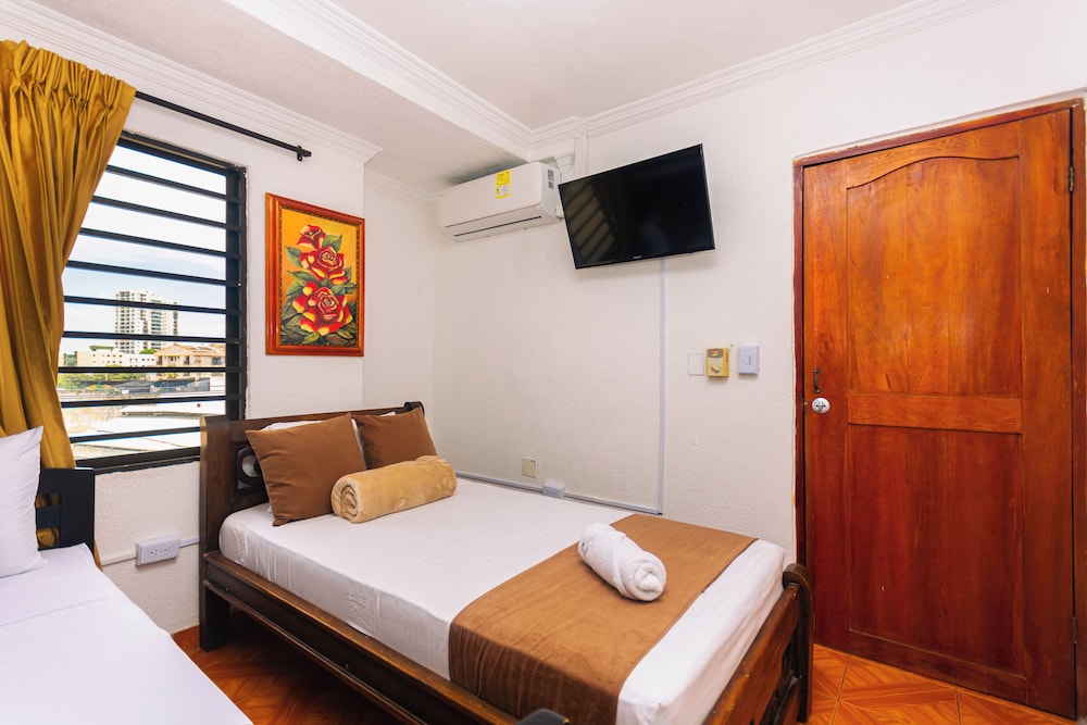 Standard Quadruple Room, Multiple Beds, Air conditioning