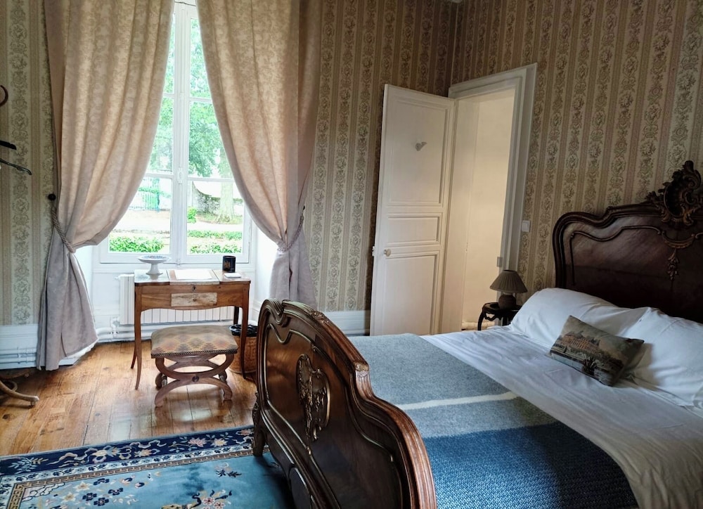 Standard Double Room, Garden View