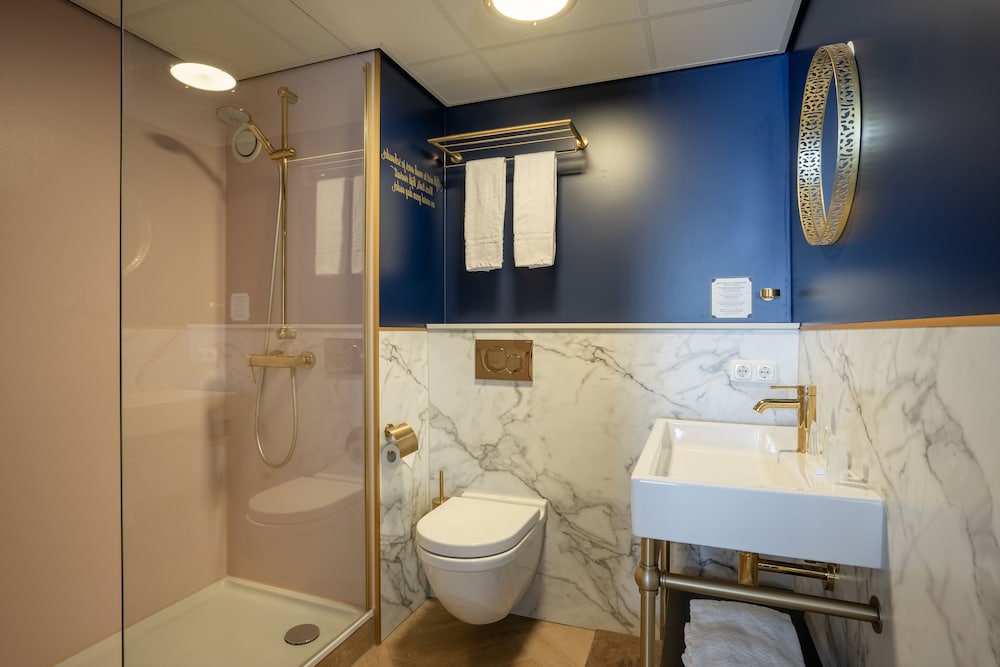 Premium Room max. 3 persons (with unlimited amusement park access) photo 2