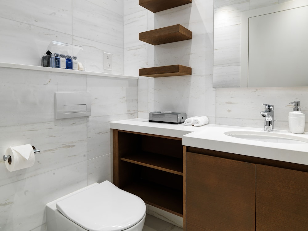 Luxury Apartment, 3 Bedrooms (9F) - Photo 20