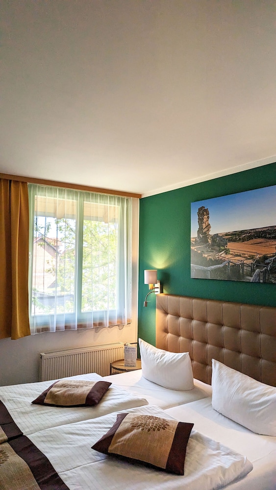 Double or Twin Room - Photo 11