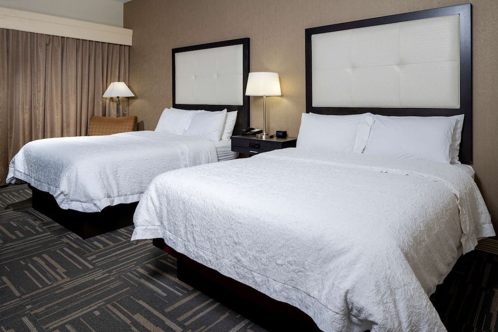 Room, 2 Queen Beds, Accessible, Non Smoking (Hearing) photo 1