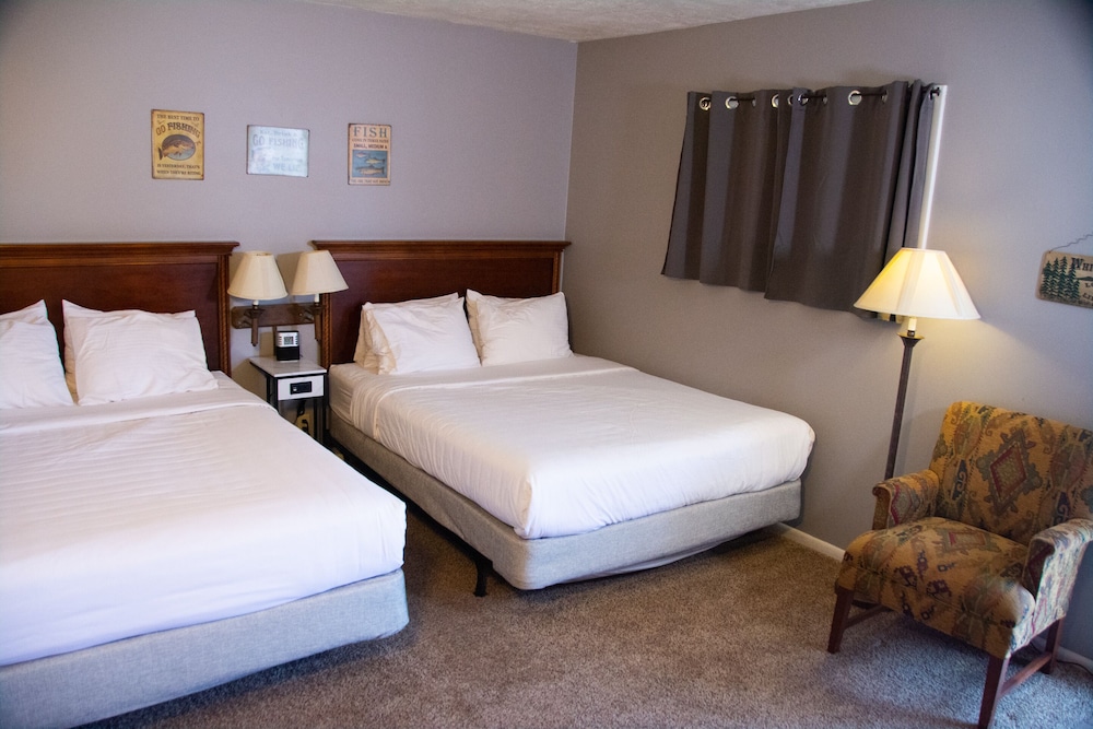 Standard Room, 2 Queen Beds photo 1